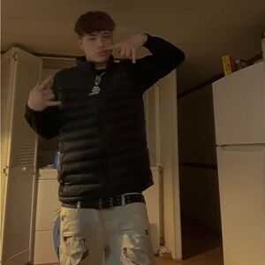 Meet your Posher, Dyllan